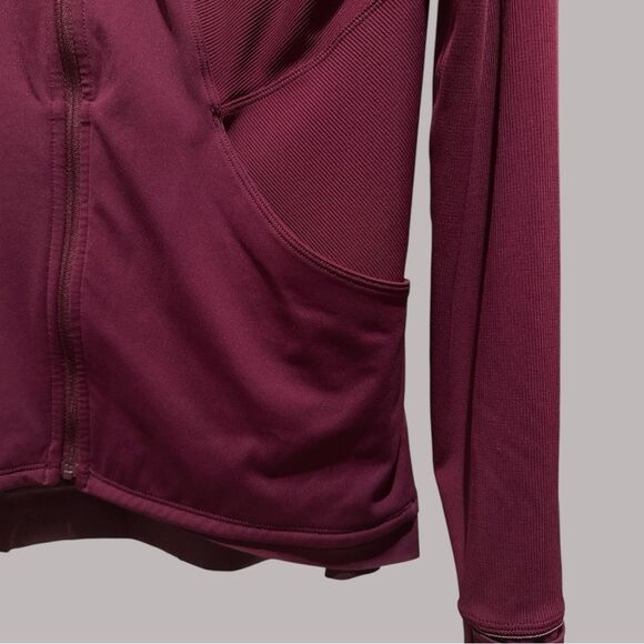 Lululemon Far and Free Jacket - Picture 3 of 11